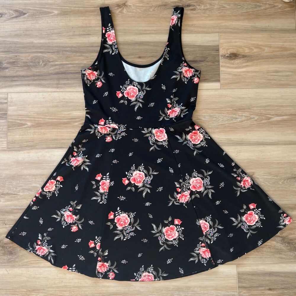 BNWOT Womens 90s Vintage Style Sexy Sleeveless Black Floral Rose Dress by H&M - Picture 5 of 7